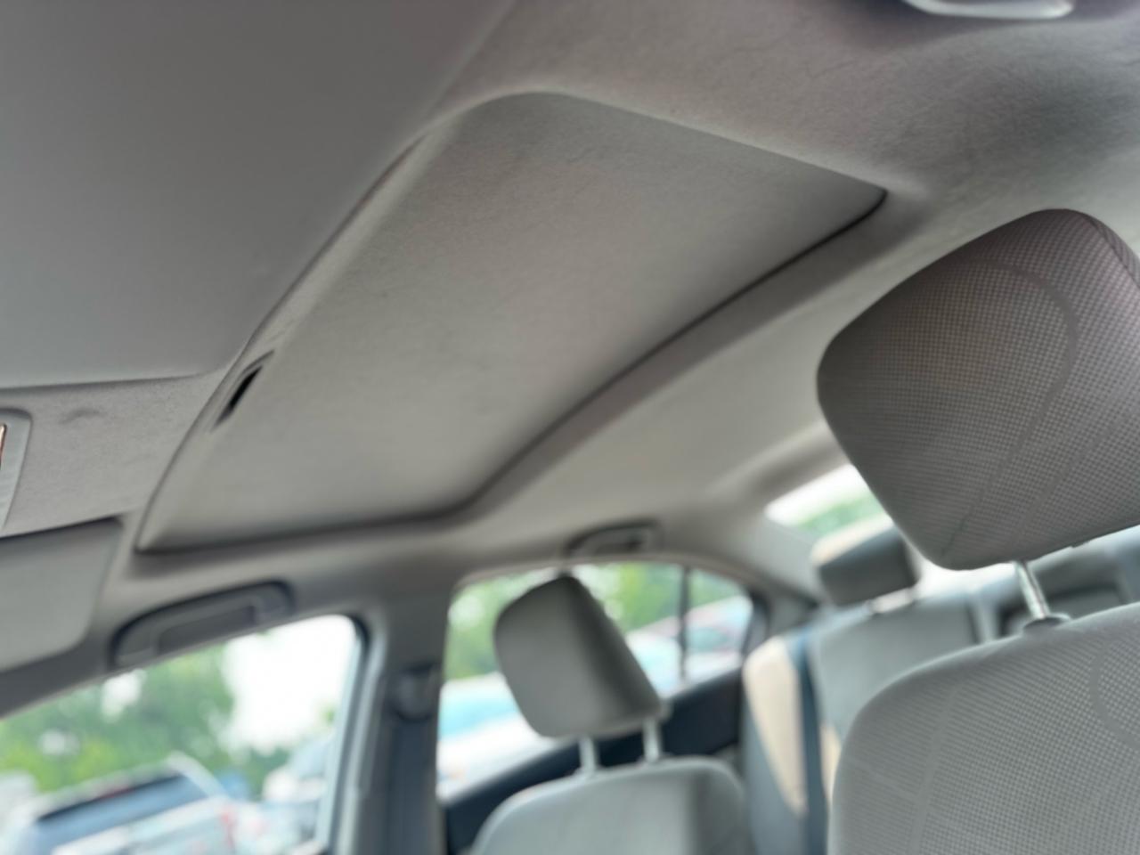2012 Honda Civic Auto EX/Certified Photo32