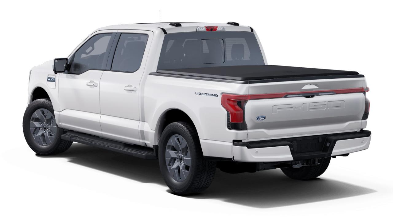 2025 Ford F-150 Lightning Lariat Photo1