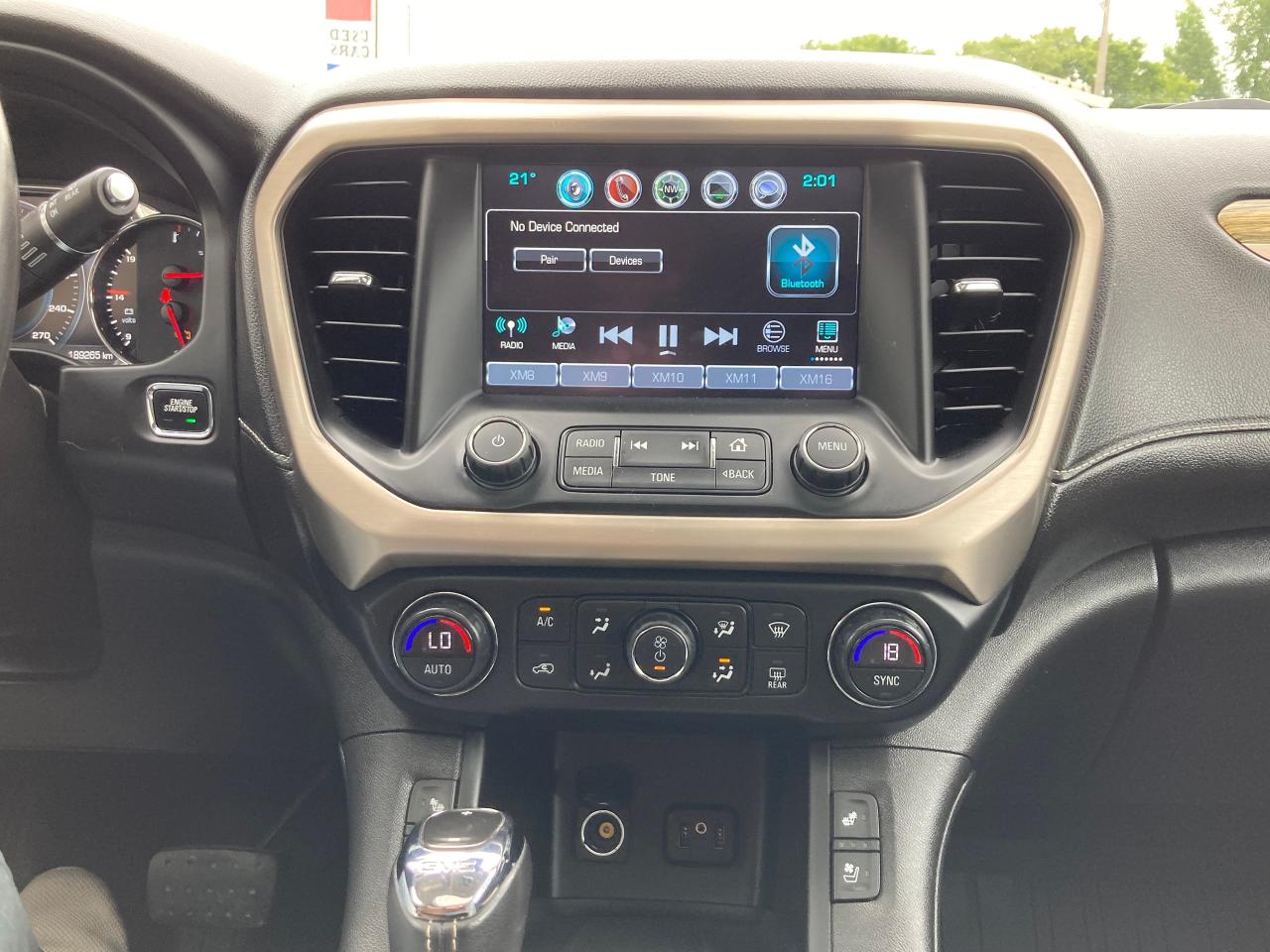 2019 GMC Acadia Denali - Photo #17