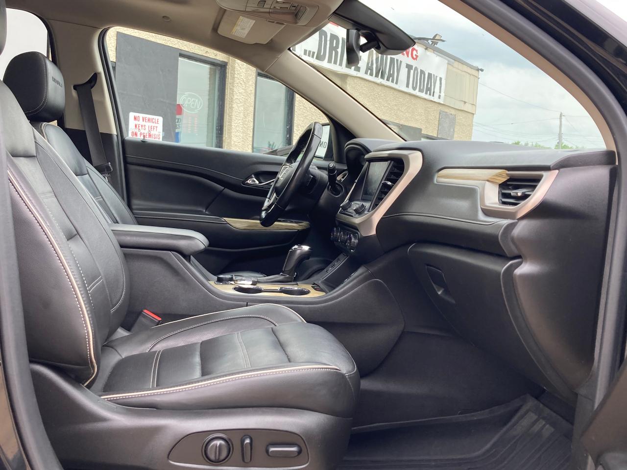 2019 GMC Acadia Denali - Photo #8
