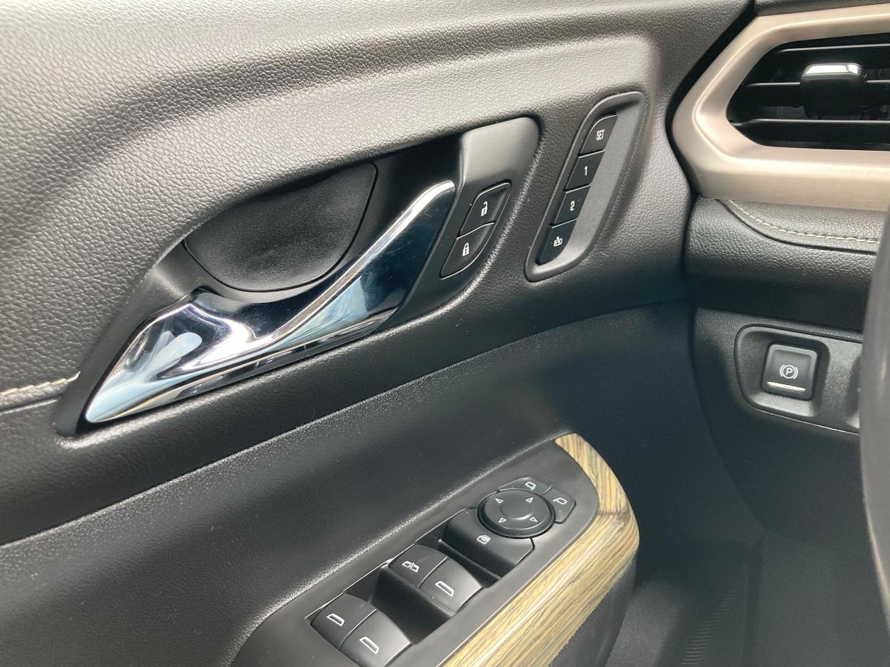 2019 GMC Acadia Denali - Photo #25