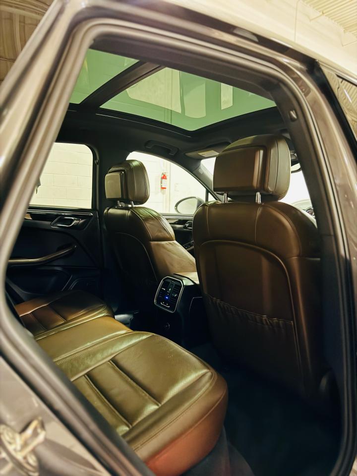 2015 Porsche Macan S - Photo #18