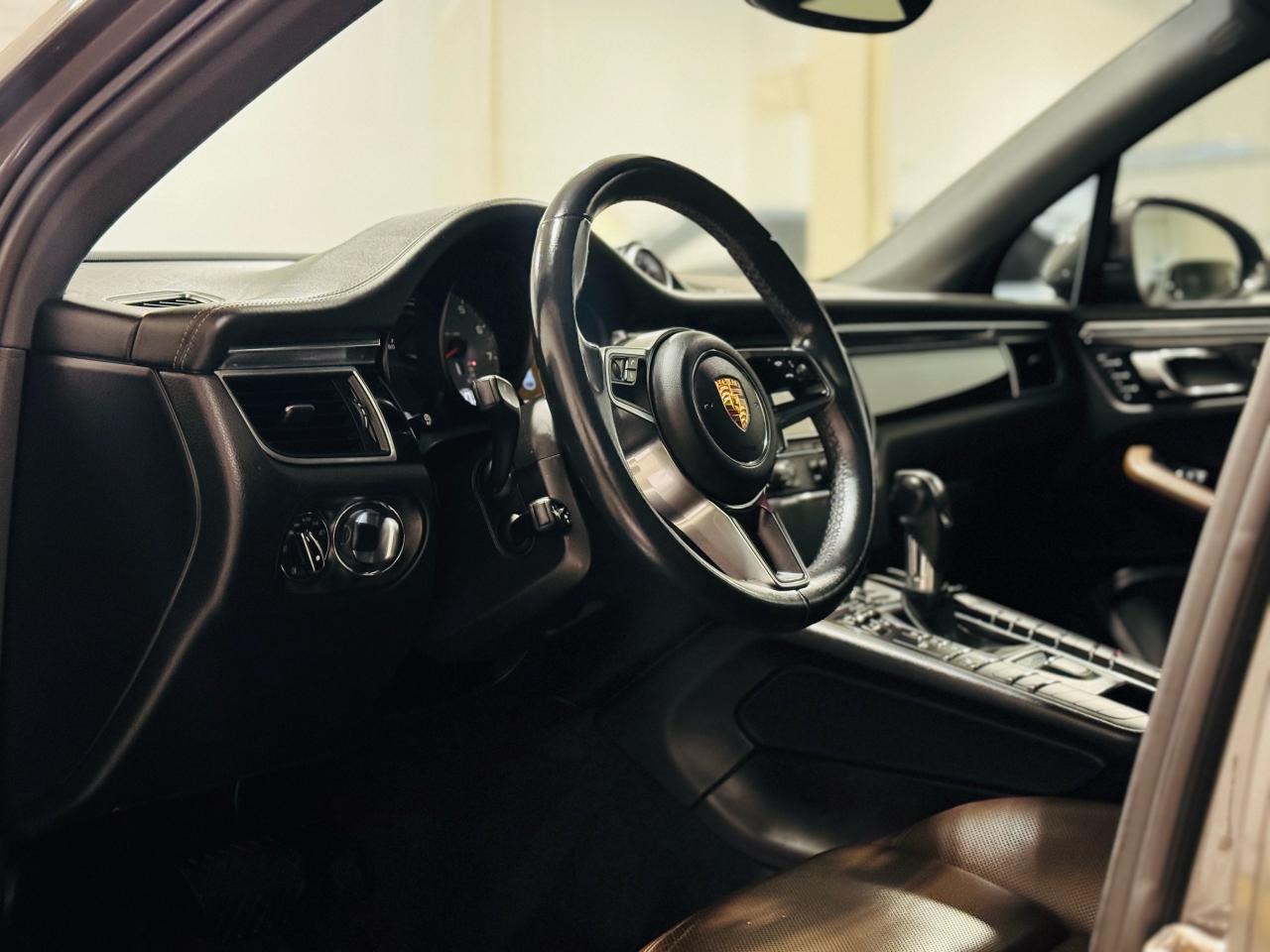 2015 Porsche Macan S - Photo #8