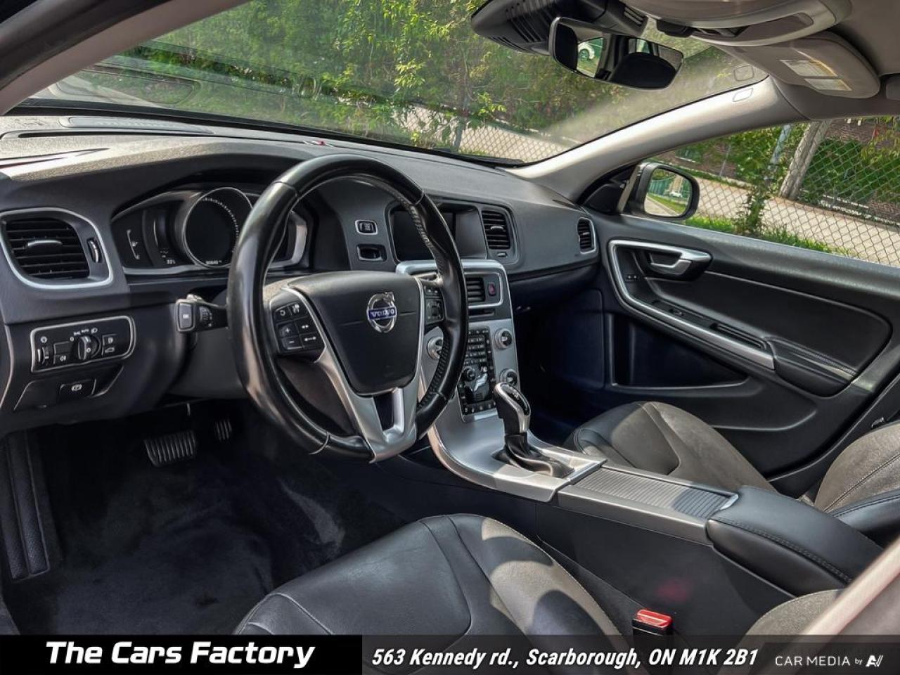 2017 Volvo V60 T5 Special Edition Premier - Photo #12