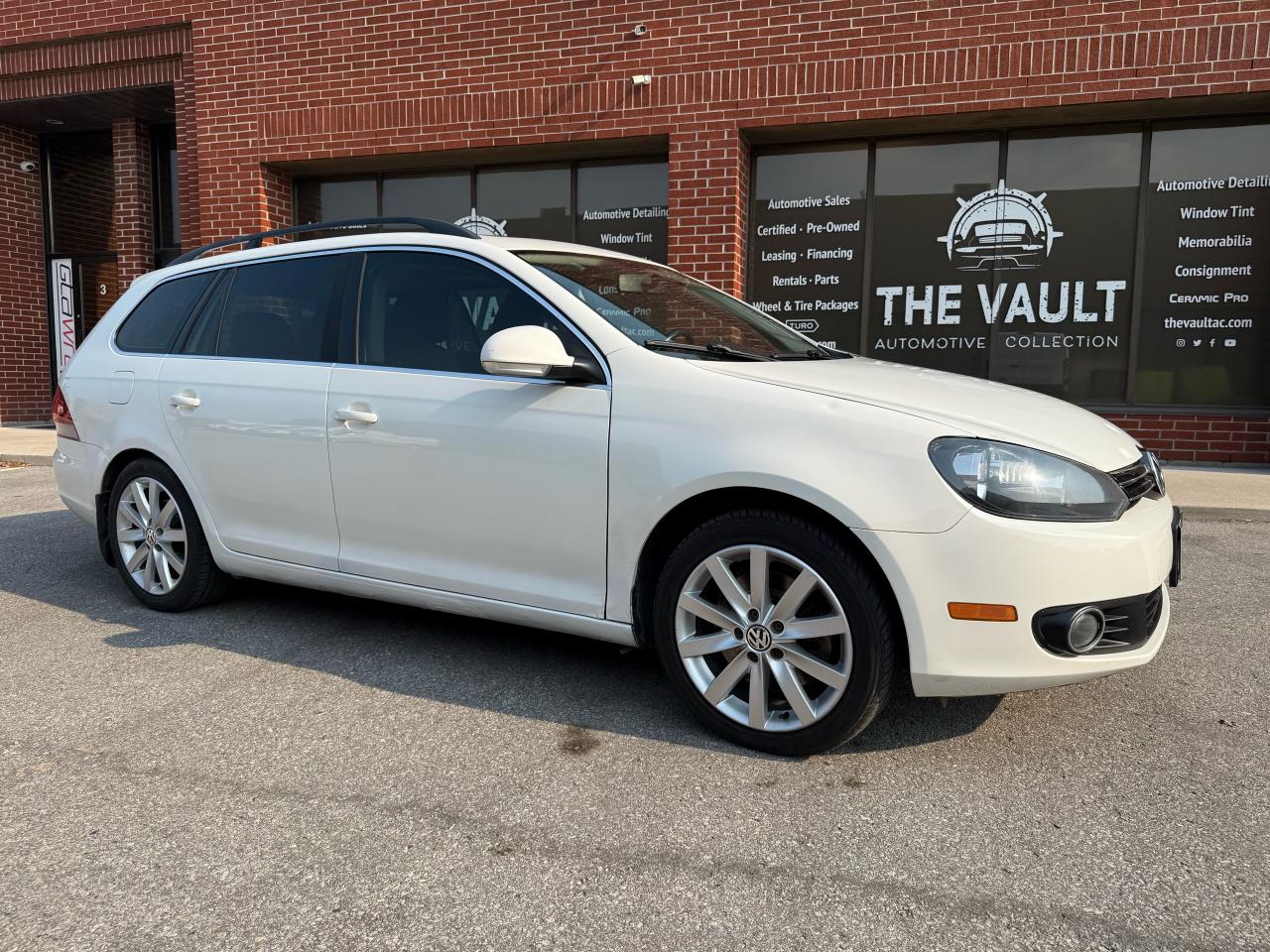 Used 2012 Volkswagen Golf Wagon HIGHLINE for sale in Concord, ON