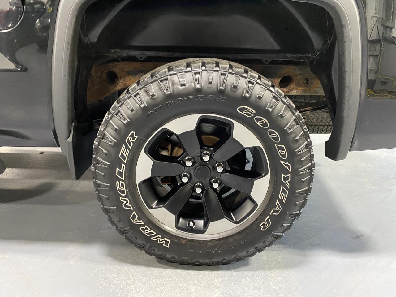 2016 GMC Sierra 1500 Base - Photo #10