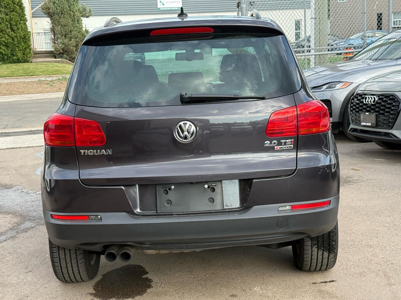 2016 Volkswagen Tiguan Comfortline SUNROOF|4MOTION|HEATED SEATS - Photo #4