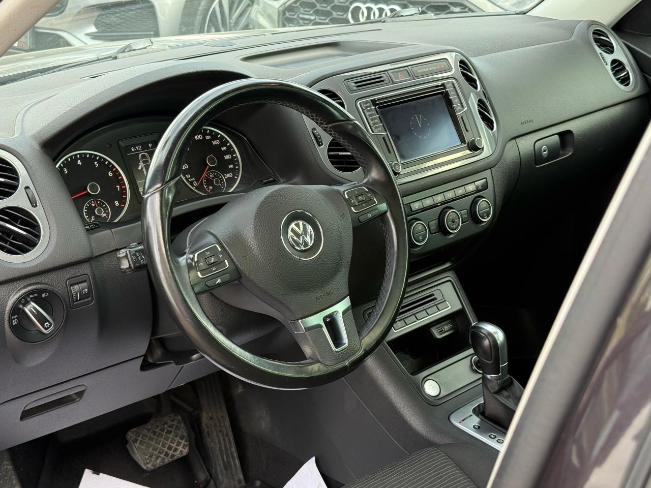 2016 Volkswagen Tiguan Comfortline SUNROOF|4MOTION|HEATED SEATS - Photo #5