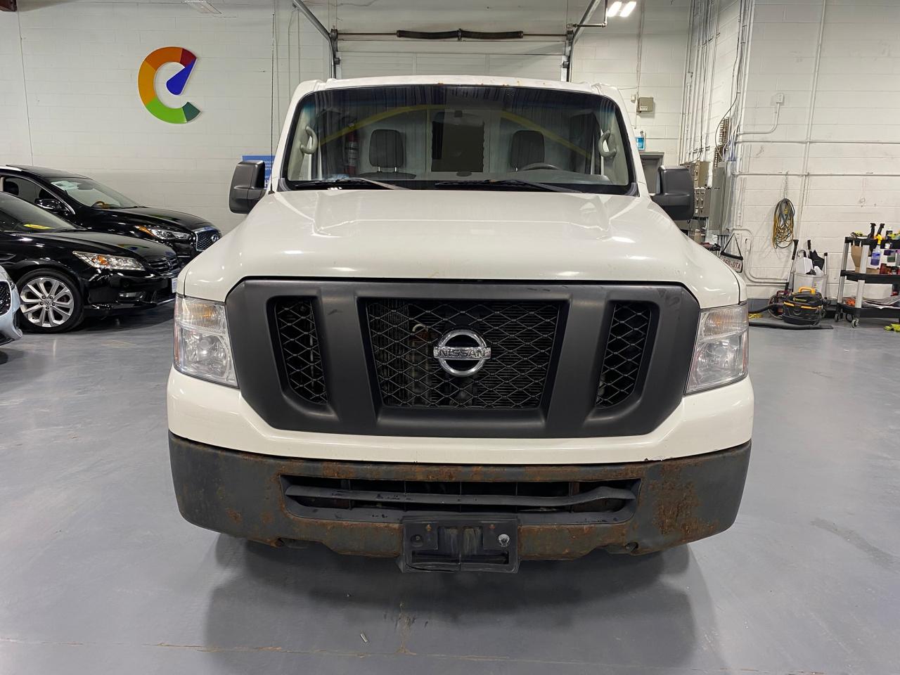 2016 Nissan NV 3500 S - Photo #8