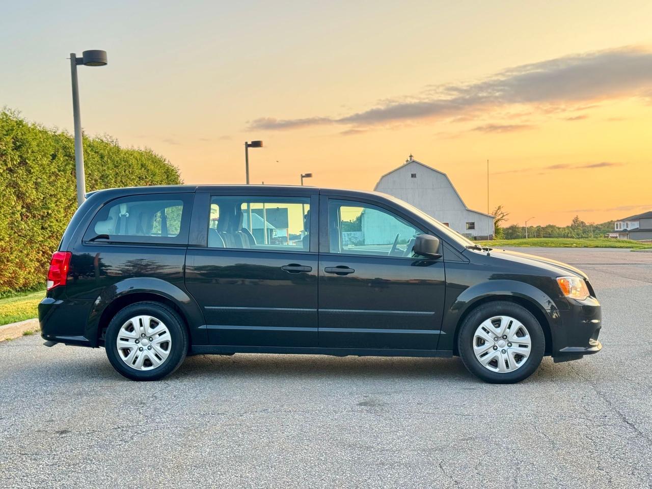 2016 Dodge Grand Caravan CANADA VALUE PACKAGE - Photo #9