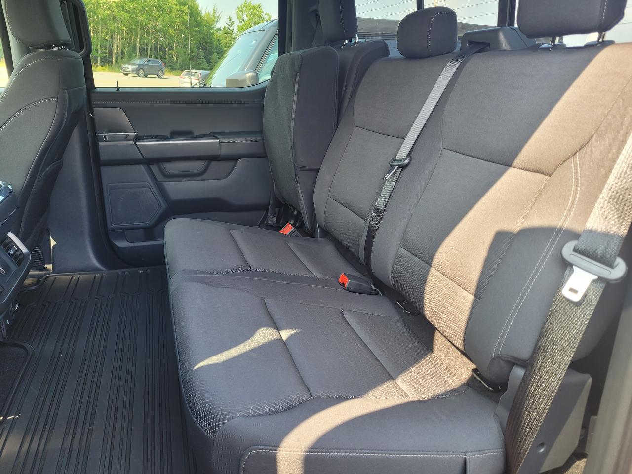 2024 Ford F-150 XLT SUPERCREW W/ BLACK PACK 6.5' BOX Photo1