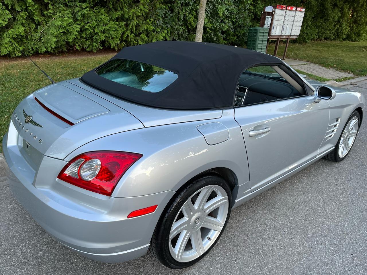 2007 Chrysler Crossfire LIMITED CONVERTIBLE-55,482 MILES-RARE 6SPEED TRANS - Photo #18