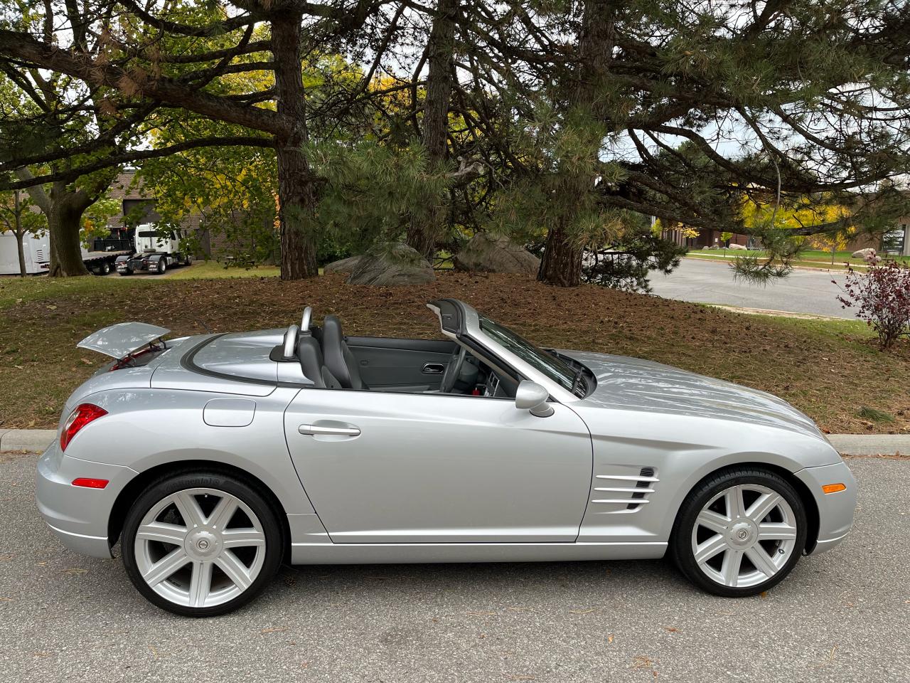 2007 Chrysler Crossfire LIMITED CONVERTIBLE-55,774 MILES (US VEHICLE) -RARE 6SPEED TRANS - Photo #2