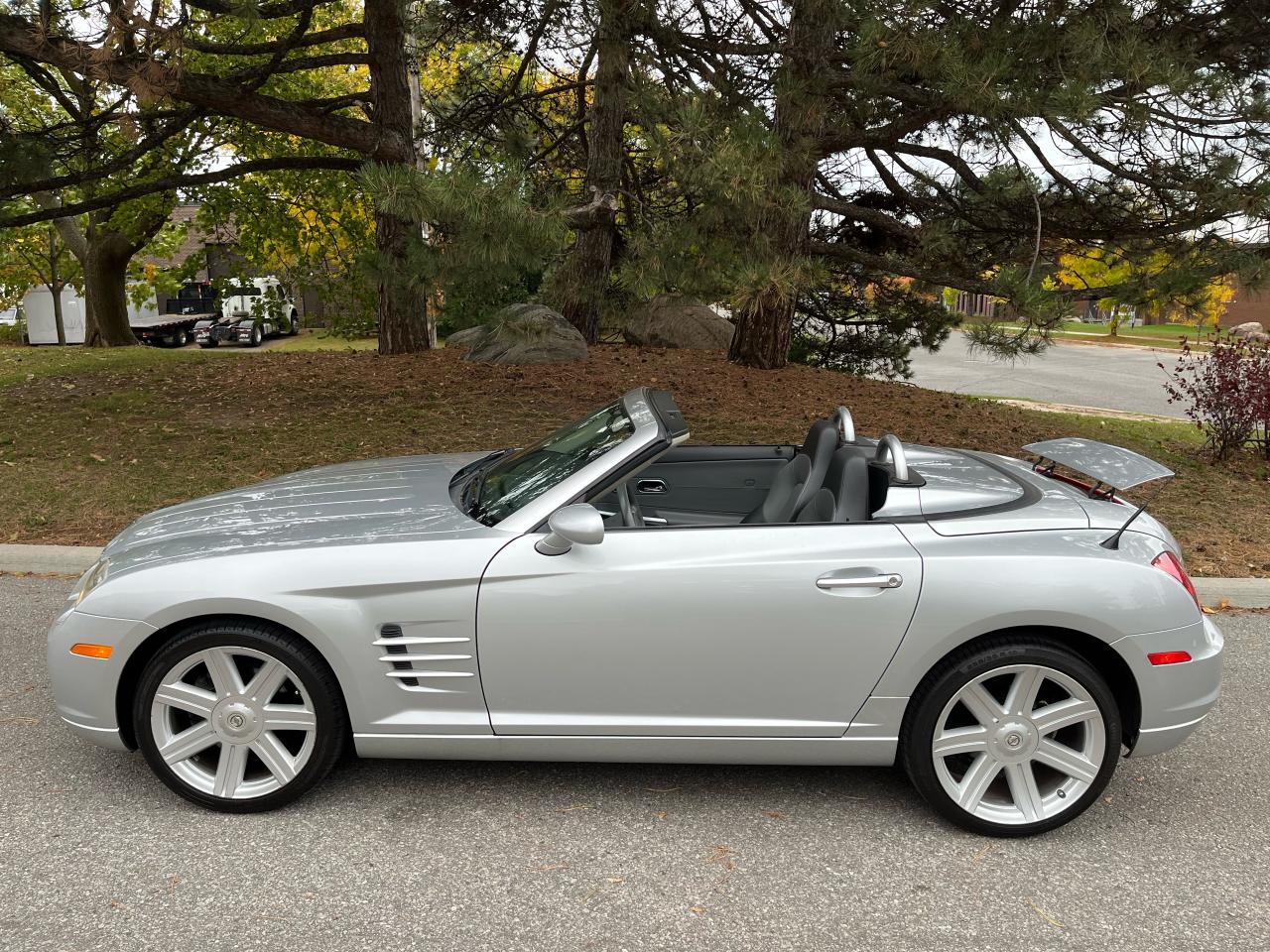 2007 Chrysler Crossfire LIMITED CONVERTIBLE-55,774 MILES (US VEHICLE) -RARE 6SPEED TRANS - Photo #4