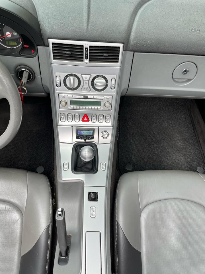 2007 Chrysler Crossfire LIMITED CONVERTIBLE-55,774 MILES (US VEHICLE) -RARE 6SPEED TRANS - Photo #22