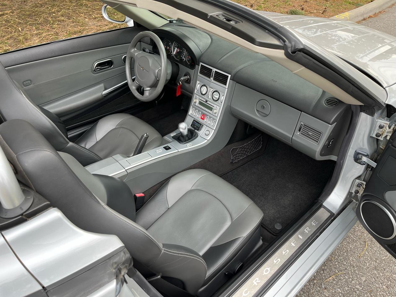 2007 Chrysler Crossfire LIMITED CONVERTIBLE-55,774 MILES (US VEHICLE) -RARE 6SPEED TRANS - Photo #18