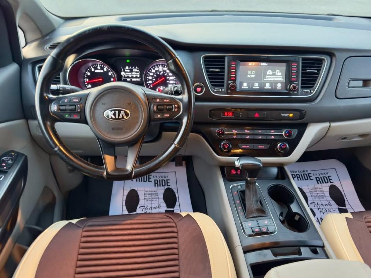 2017 Kia Sedona L - Photo #16
