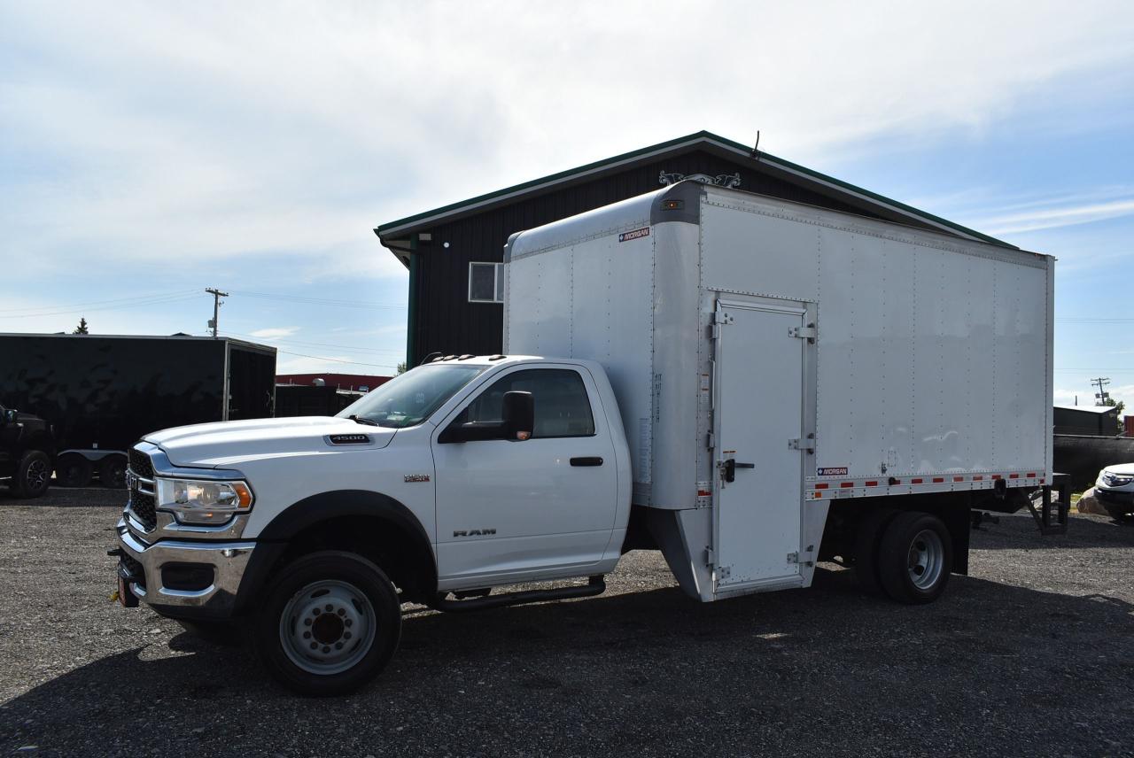 2019 RAM 4500 ST 4x2 Reg Cab 204.5" WB - 6.4L - CUBE TRUCK - Photo #2