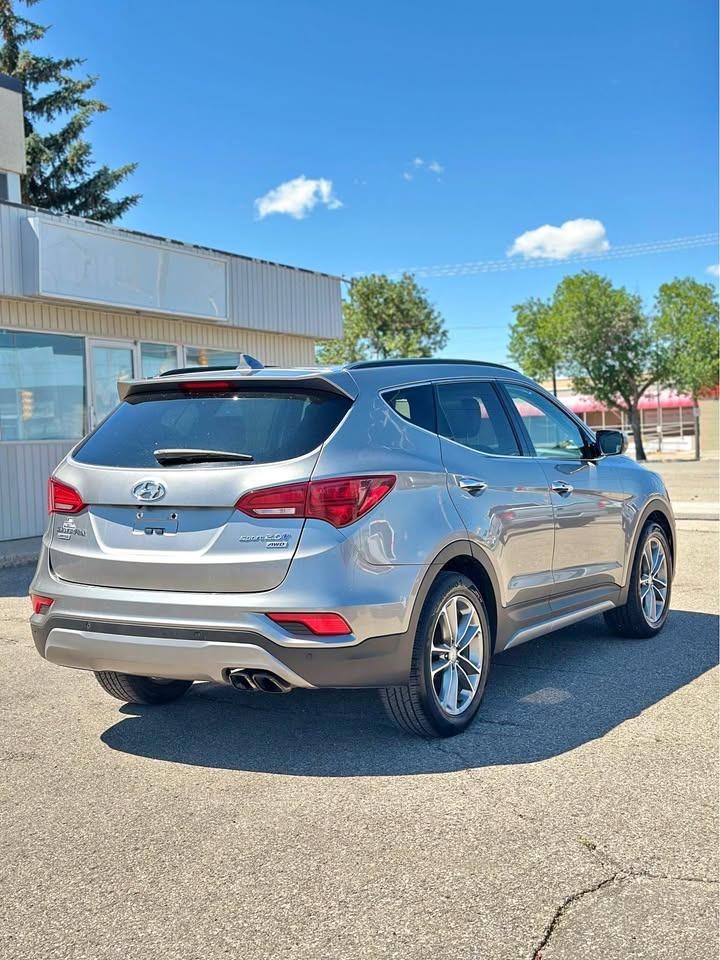 2017 Hyundai Santa Fe Sport Limited - Photo #4