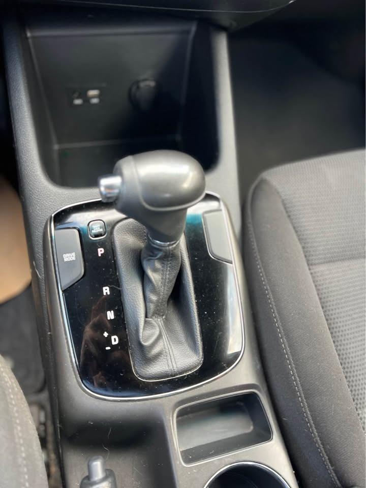 2018 Kia Forte LX - Photo #9