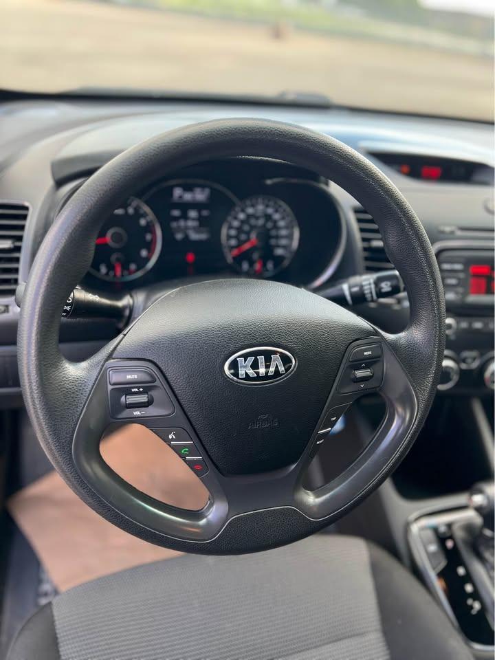 2018 Kia Forte LX - Photo #6
