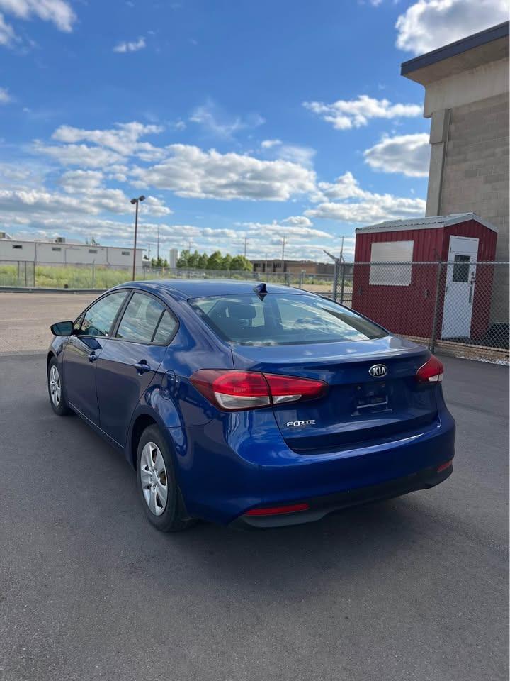 2018 Kia Forte LX - Photo #4