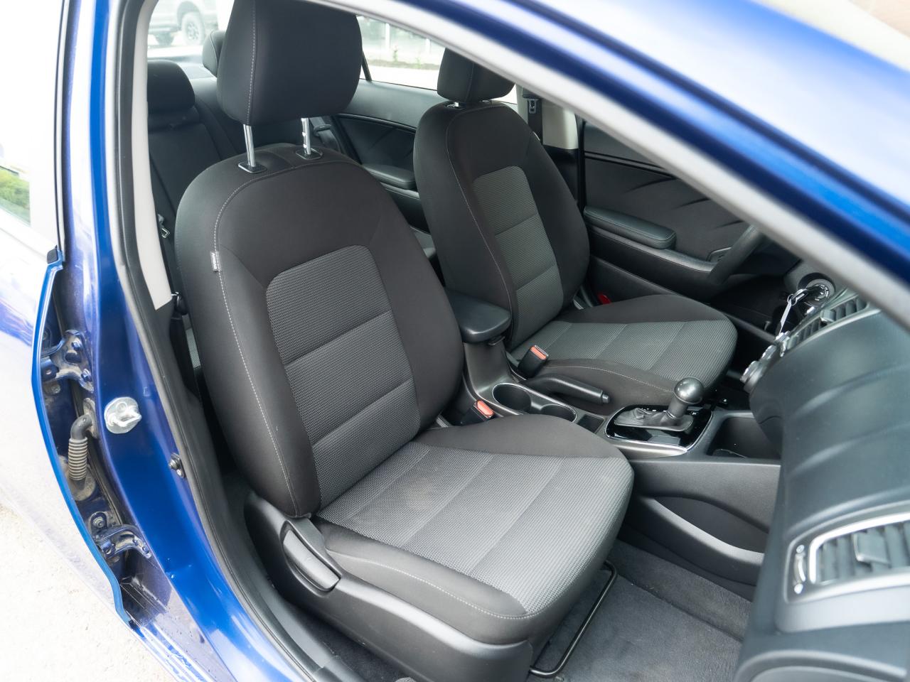 2018 Kia Forte LX - Photo #17