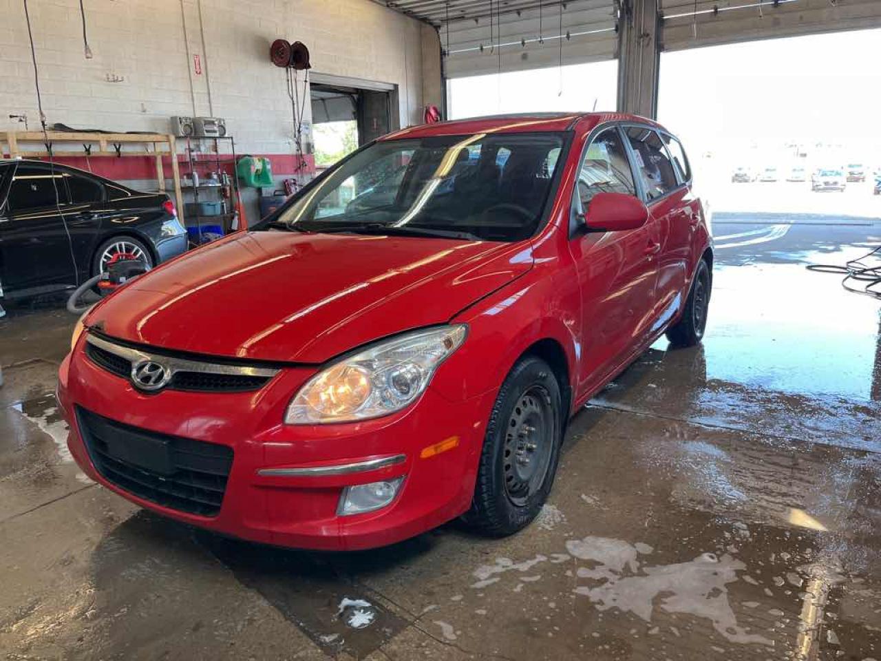 Used 2011 Hyundai ELANTRA TOURING SE  for sale in Innisfil, ON