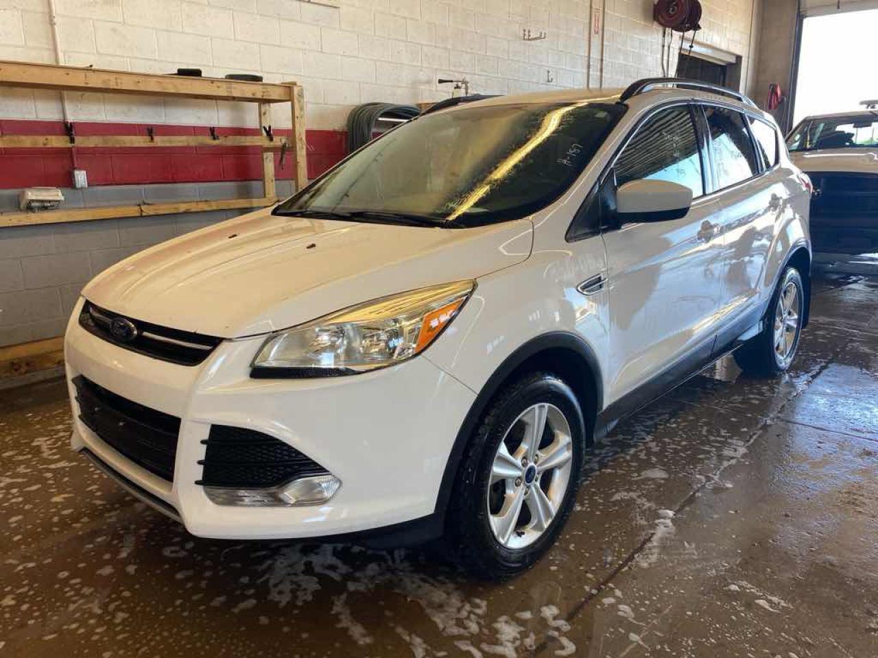 Used 2016 Ford Escape SE for sale in Innisfil, ON