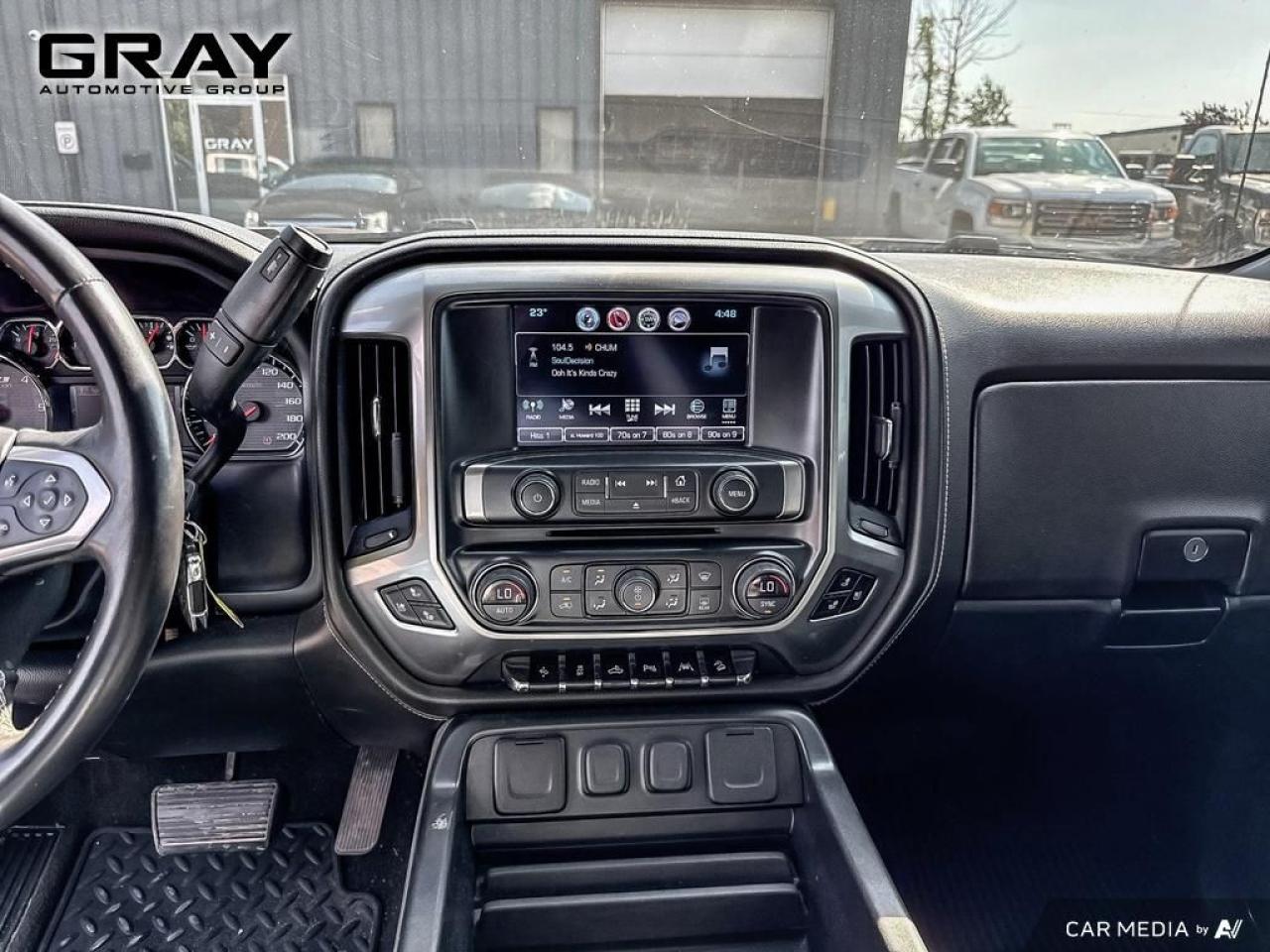 2017 Chevrolet Silverado 1500 LTZ w/2LZ/Leather/Sunroof/4x4 - Photo #12