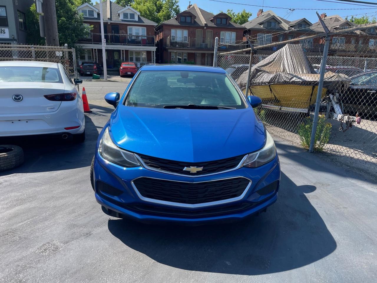 2016 Chevrolet Cruze LT *APPLE/ANDROID CARPLAY, HEATED SEAT,BACKUP CAM* - Photo #2
