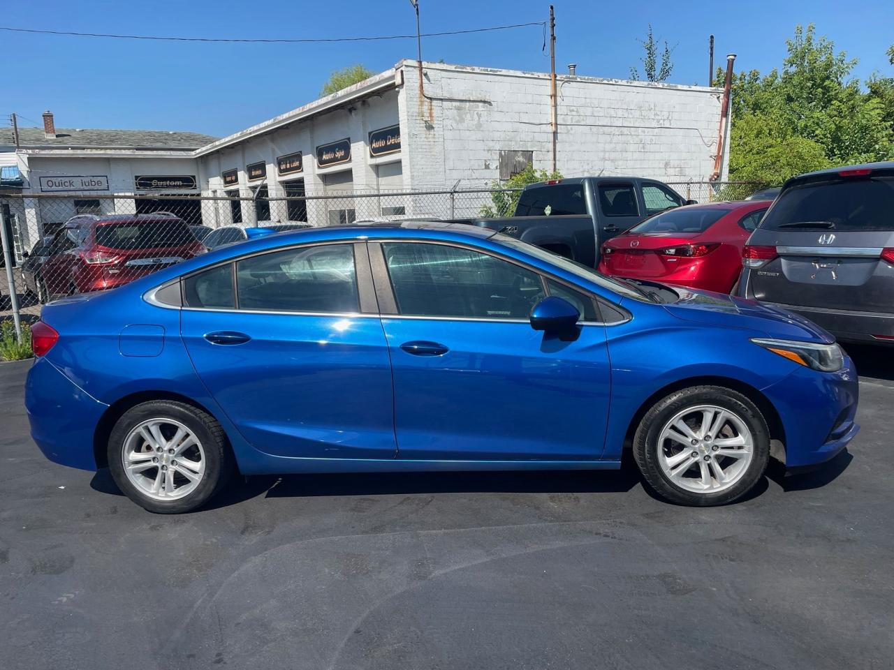 2016 Chevrolet Cruze LT *APPLE/ANDROID CARPLAY, HEATED SEAT,BACKUP CAM* - Photo #4