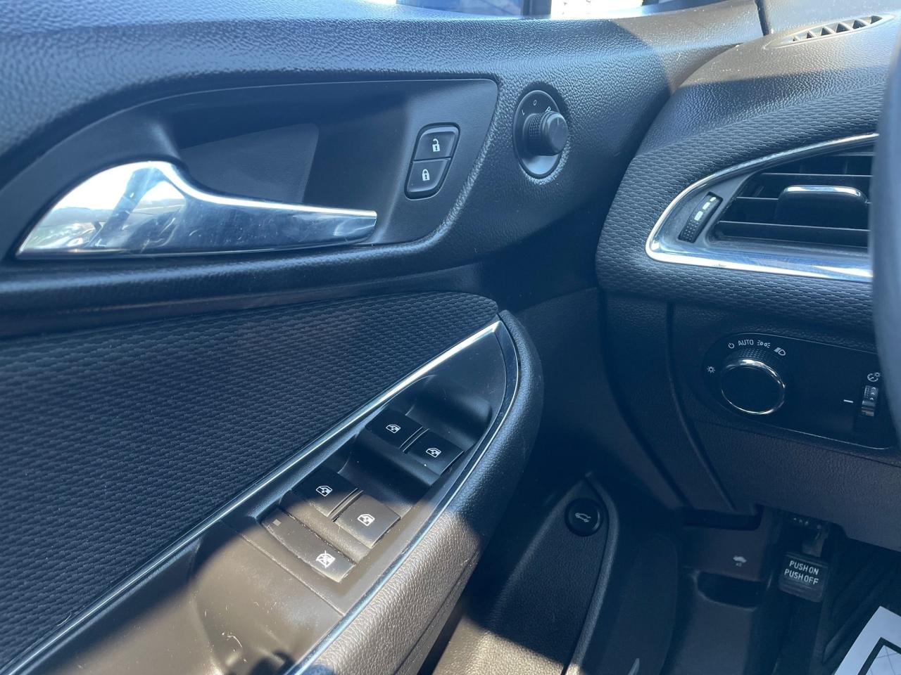 2016 Chevrolet Cruze LT *APPLE/ANDROID CARPLAY, HEATED SEAT,BACKUP CAM* - Photo #11