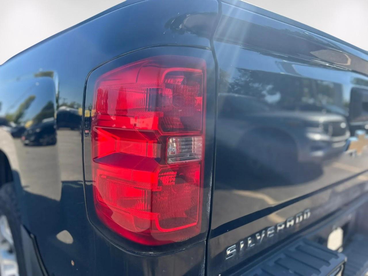 2016 Chevrolet Silverado LT Photo