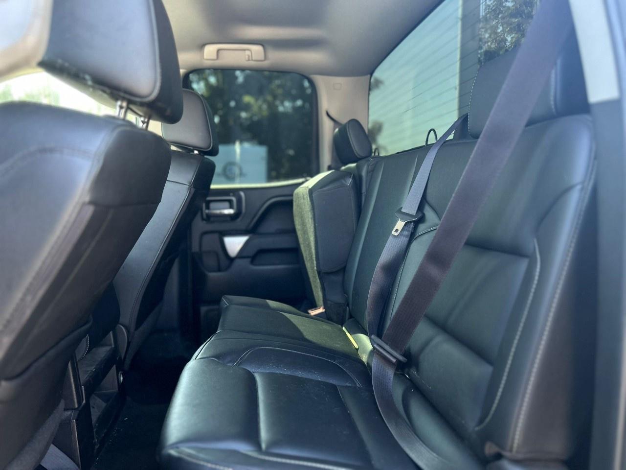 2016 Chevrolet Silverado LT Photo