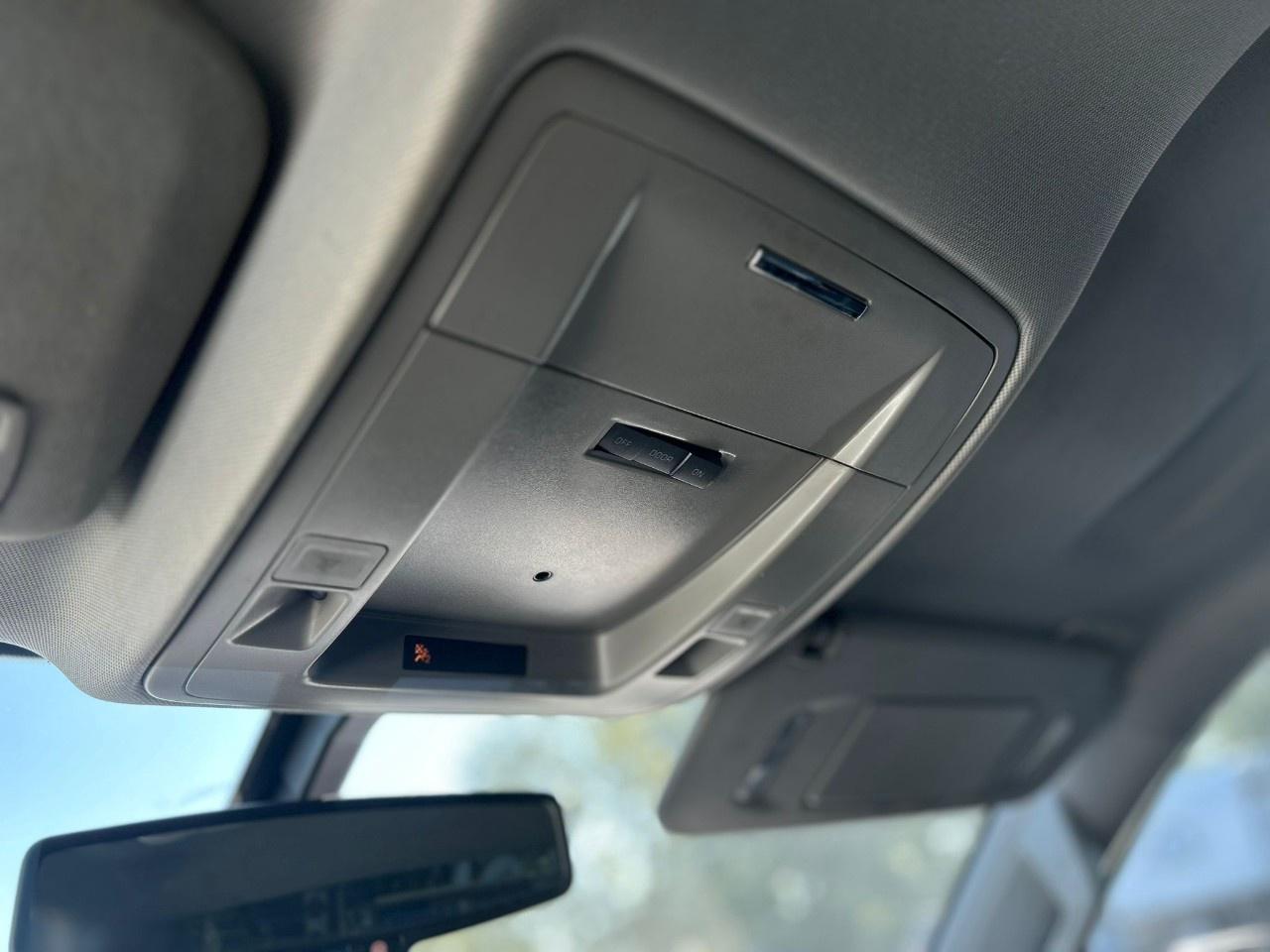 2016 Chevrolet Silverado LT Photo