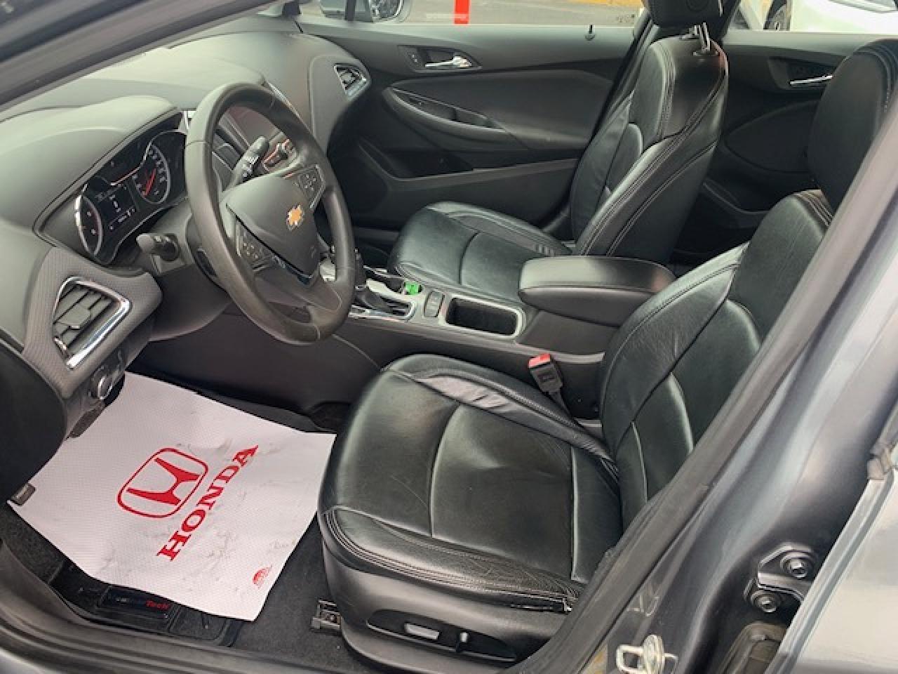 2019 Chevrolet Cruze DIESEL Photo4