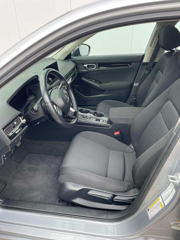 2023 Honda Civic Sedan EX-B Photo