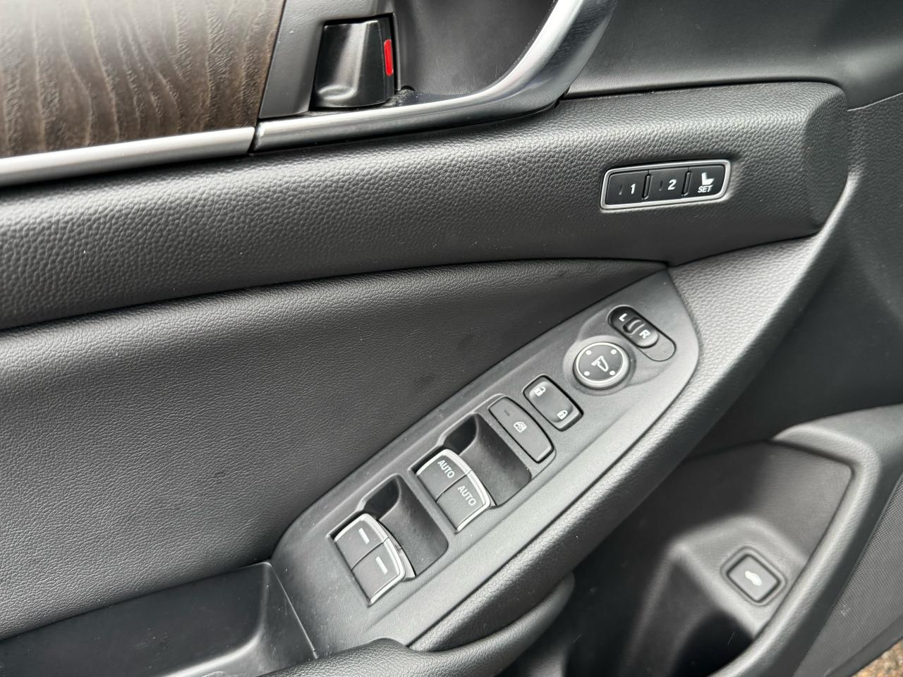 2020 Honda Accord Sedan EX-L Photo