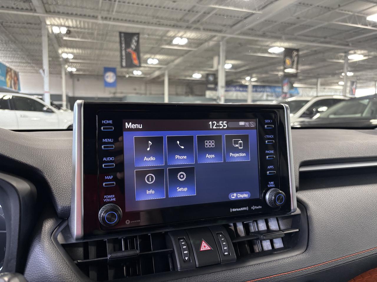 2019 Toyota RAV4 Trail AWD|LEATHER|SUNROOF|ALLOYS|ROOFRACK|CARPLAY| - Photo #23