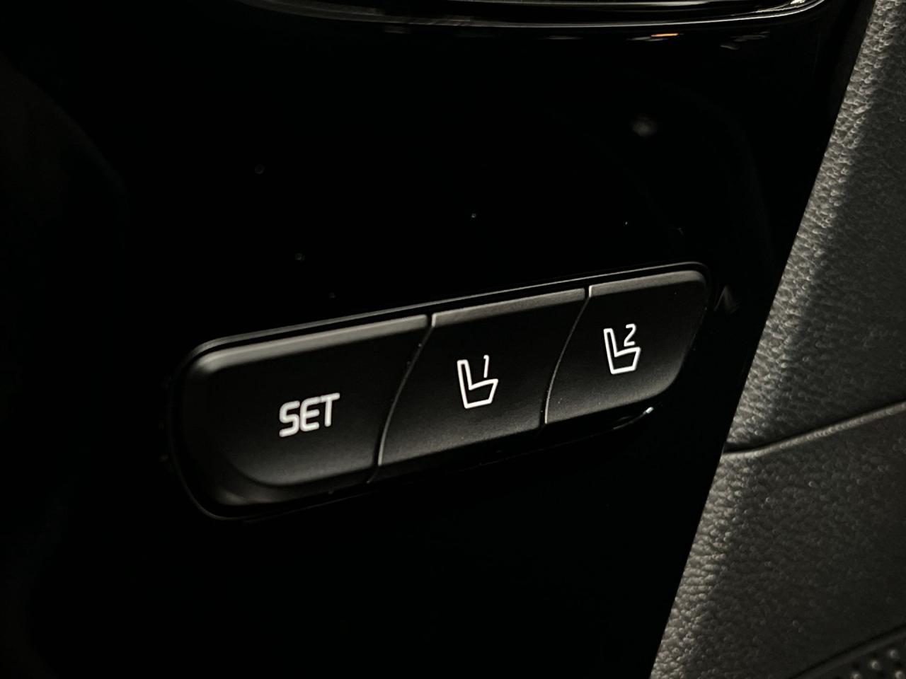 2022 Kia NIRO SX TOURING HYBRID| COOLED LEATHER| SUNROOF| NAV Photo