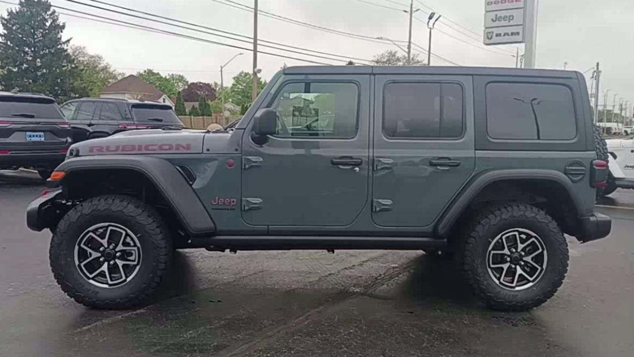2025 Jeep Wrangler Rubicon 4 Door 4x4 Photo4