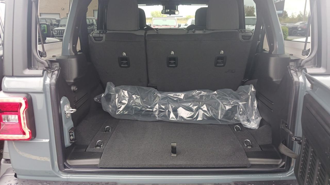 2025 Jeep Wrangler Rubicon 4 Door 4x4 Photo