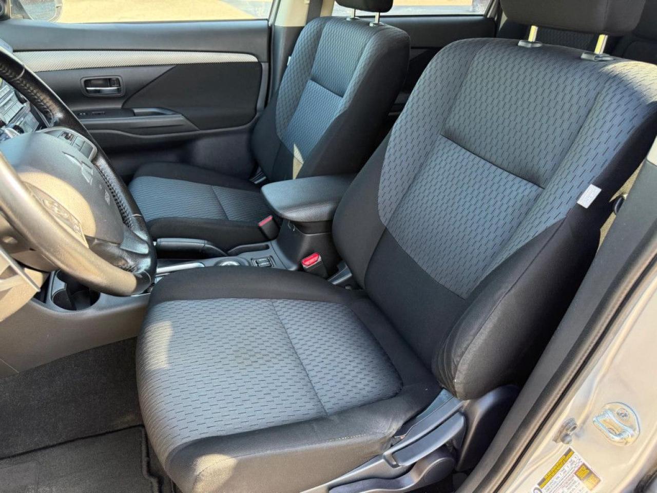 2014 Mitsubishi Outlander SE |V6|AWC|PUSH START|HEATED SEATS|BLUETOOTH| - Photo #11