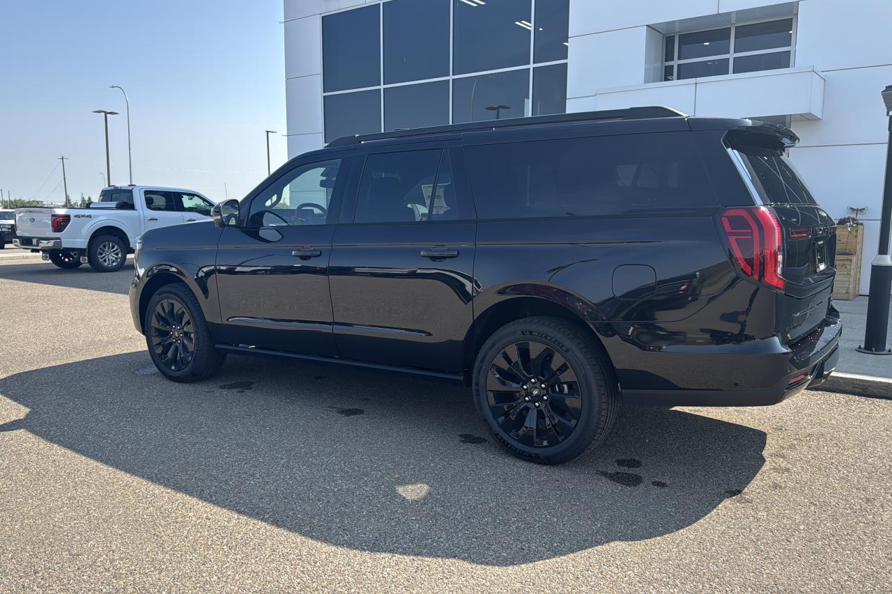 2025 Ford Expedition Platinum Max Photo5