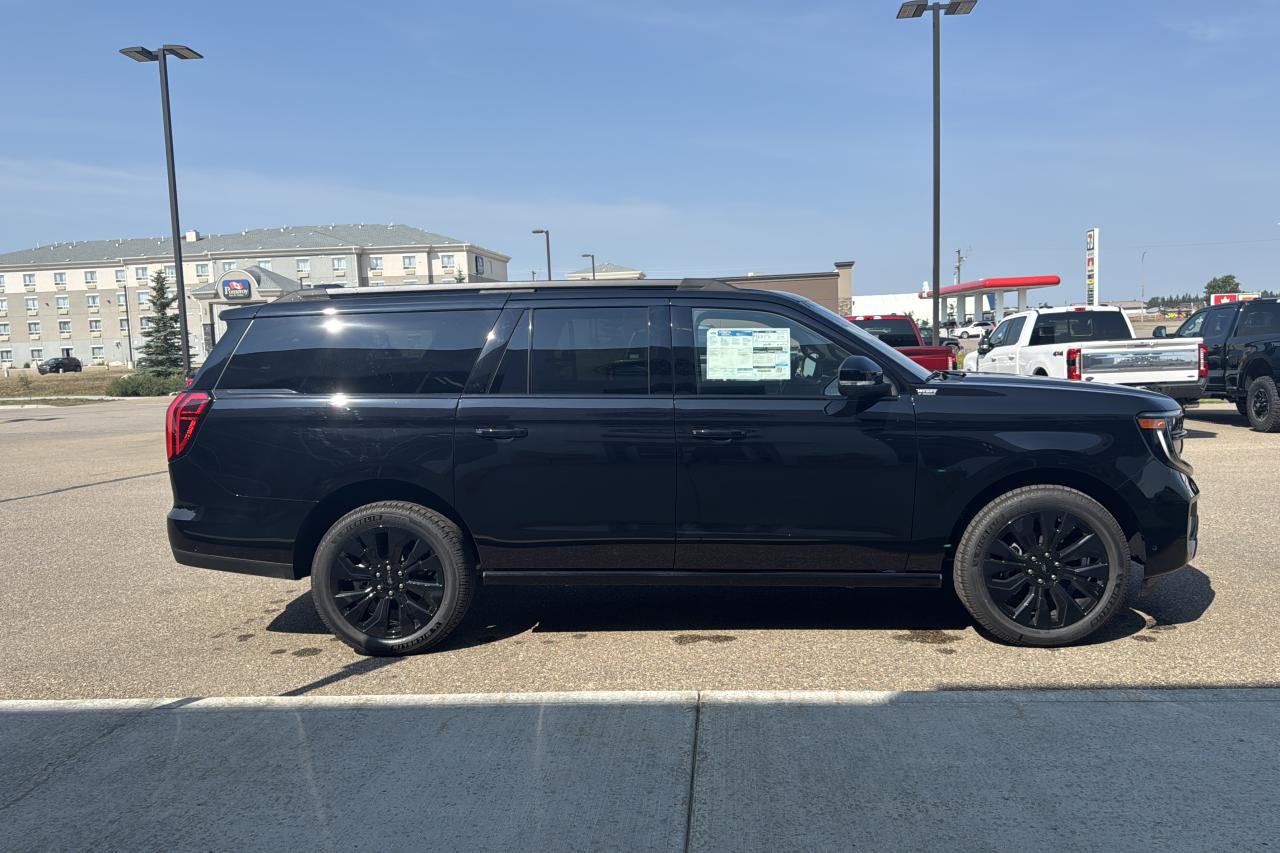 2025 Ford Expedition Platinum Max Photo5