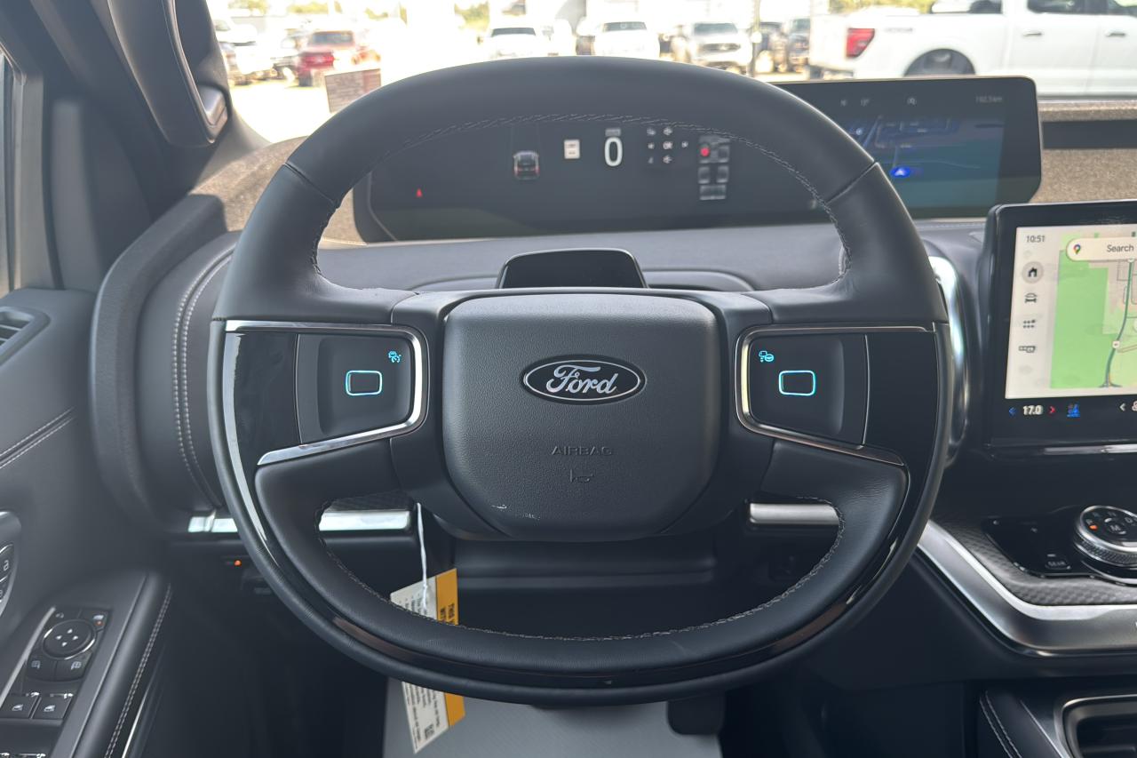 2025 Ford Expedition Platinum Max Photo5