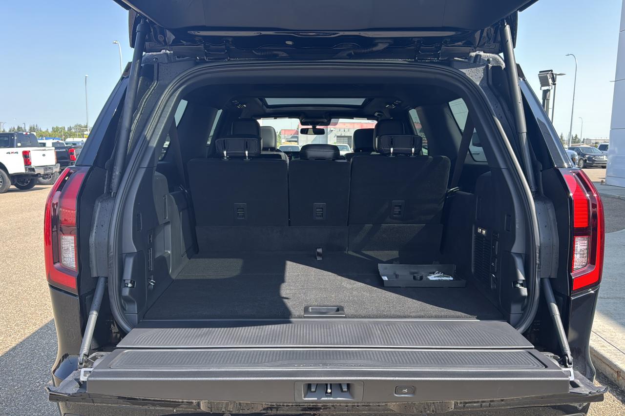 2025 Ford Expedition Platinum Max Photo5