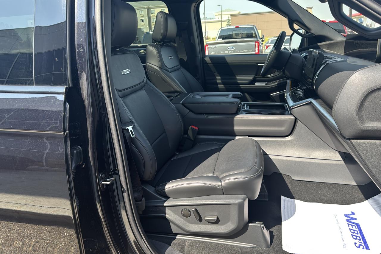 2025 Ford Expedition Platinum Max Photo5