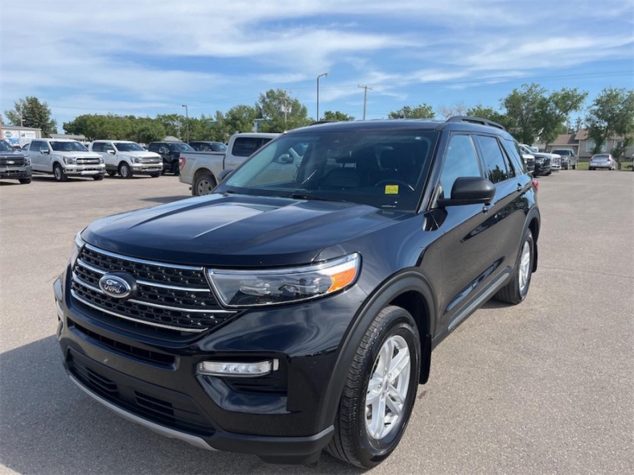 2022 Ford Explorer XLT  - Aluminum Wheels -  Apple CarPlay Photo4